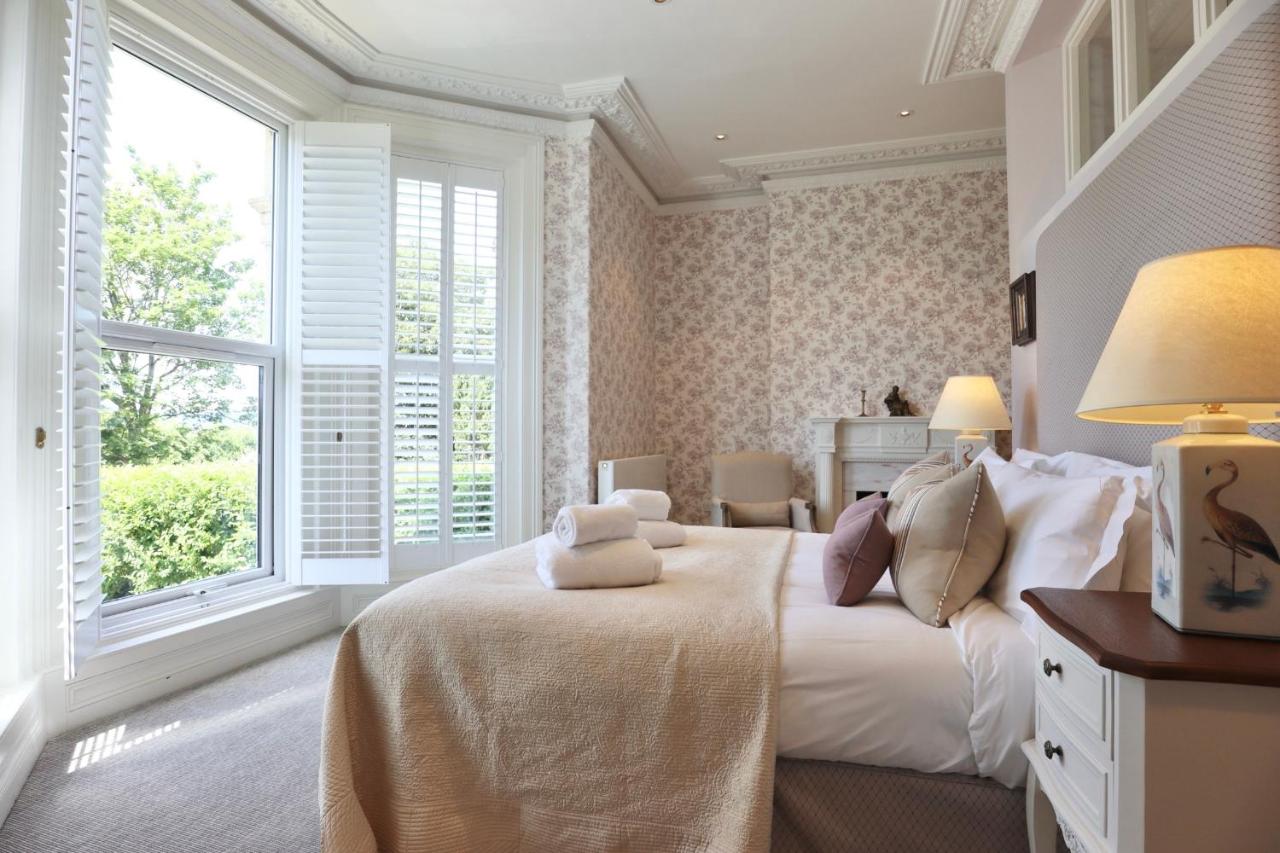 Deluxe Victorian